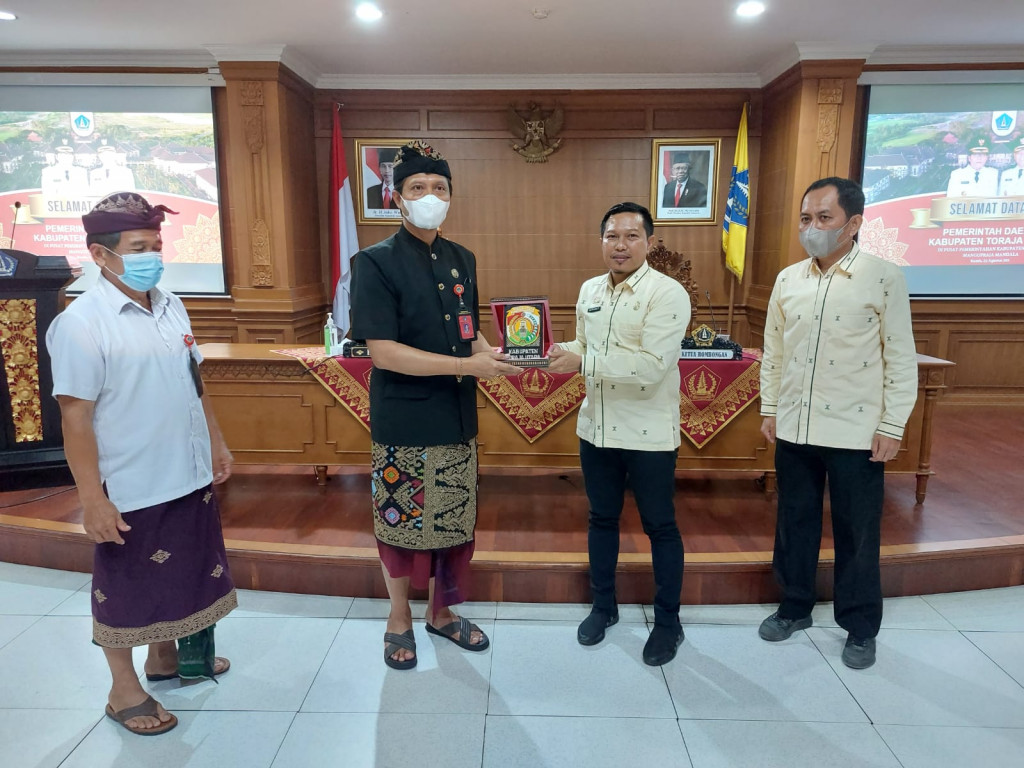 Studi Banding Terkait Pengelolaan LPSE